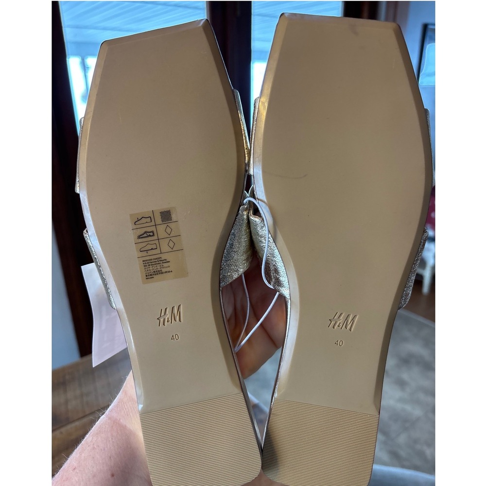 NEW H&M Womens Gold Metallic Sandals Slides Dressy Size 9 - Picture 6 of 8